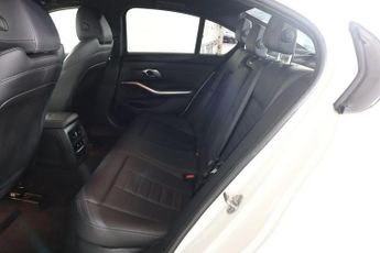 BMW 3 SERIES 2.0 320i M Sport Auto Euro 6 (s/s) 4dr