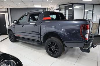 FORD RANGER 2.0 EcoBlue Thunder Pickup Double Cab 4dr Diesel Auto 4WD Euro 6