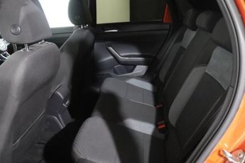 VOLKSWAGEN POLO 1.0 TSI R-Line Hatchback 5dr Petrol DSG Euro 6 (s/s) (110 ps)