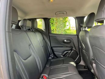 JEEP RENEGADE 1.3 Renegade Limited Edition 4XE Auto 4WD 5dr