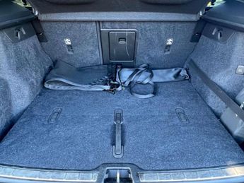 VOLVO XC40 2.0 XC40 R-Design T4 AWD Auto 4WD 5dr