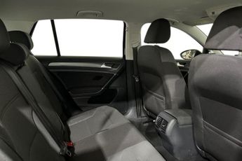 VOLKSWAGEN E-GOLF 35.8kWh e-Golf Hatchback 5dr Electric Auto (136 ps)