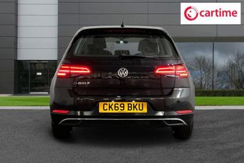 VOLKSWAGEN E-GOLF 35.8kWh e-Golf Hatchback 5dr Electric Auto (136 ps)