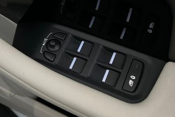 JAGUAR I-PACE 400 90kWh R-Dynamic SE Black SUV 5dr Electric Auto 4WD (400 ps) 