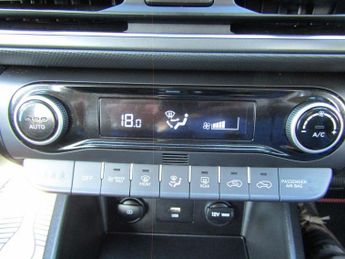 HYUNDAI KONA 1.6 h-GDi SE Connect SUV 5dr Petrol Hybrid DCT Automatic Euro 6 