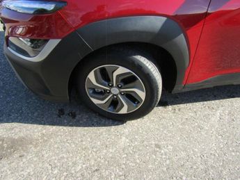 HYUNDAI KONA 1.6 h-GDi SE Connect SUV 5dr Petrol Hybrid DCT Automatic Euro 6 