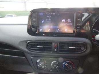 HYUNDAI I10 1.0 SE Connect Hatchback 5dr Petrol Automatic Euro 6 (s/s) (67 p