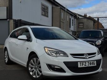 Vauxhall Astra 2.0 CDTi Elite Sports Tourer 5dr Diesel Manual Euro 5 (s/s) (165