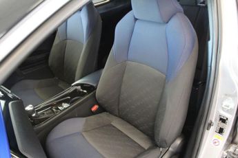 TOYOTA C-HR 1.8 VVT-h Dynamic SUV 5dr Petrol Hybrid CVT Euro 6 (s/s) (122 ps