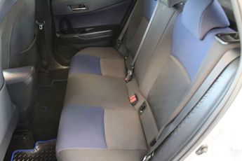 TOYOTA C-HR 1.8 VVT-h Dynamic SUV 5dr Petrol Hybrid CVT Euro 6 (s/s) (122 ps