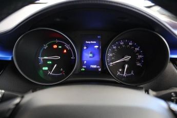 TOYOTA C-HR 1.8 VVT-h Dynamic SUV 5dr Petrol Hybrid CVT Euro 6 (s/s) (122 ps