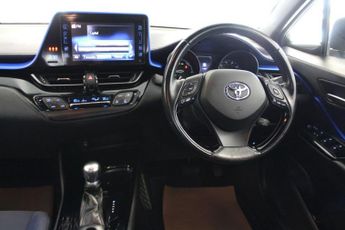 TOYOTA C-HR 1.8 VVT-h Dynamic SUV 5dr Petrol Hybrid CVT Euro 6 (s/s) (122 ps