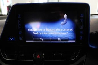 TOYOTA C-HR 1.8 VVT-h Dynamic SUV 5dr Petrol Hybrid CVT Euro 6 (s/s) (122 ps