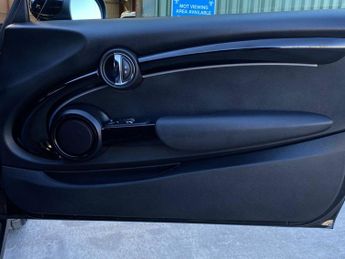 MINI Electric Hatch Cooper SE 32.6kWh Level 2 Hatchback 3dr Electric Auto (184 ps)