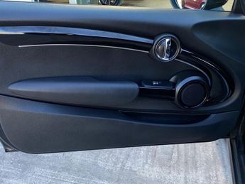 MINI Electric Hatch Cooper SE 32.6kWh Level 2 Hatchback 3dr Electric Auto (184 ps)