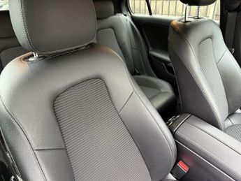 MERCEDES-BENZ A-CLASS 1.5 A180d Sport (Executive) Hatchback 5dr Diesel 7G-DCT Euro 6 (