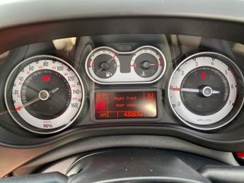 FIAT 500L 1.3 MultiJet Pop Star MPV 5dr Diesel Dualogic Euro 6 (s/s) (95 p