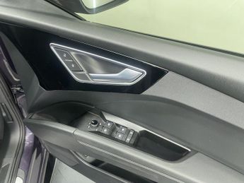 AUDI Q4 E-TRON 45 Black Edition Sportback 5dr Electric Auto 82kWh (286 ps)