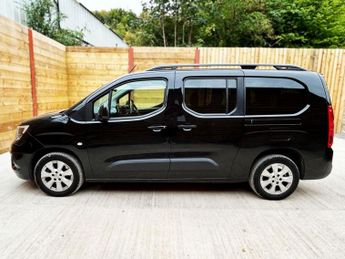 VAUXHALL COMBO LIFE 4 Seat Petrol Auto Wheelchair Accessible Disabled Access Vehicle