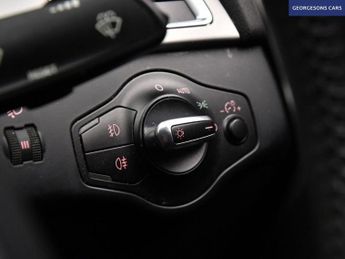 AUDI A4 2.0 TDI SE Technik Saloon 4dr Diesel Multitronic Euro 5 (s/s) (1