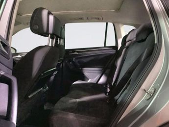 VOLKSWAGEN TIGUAN 2.0 TDI BlueMotion Tech SEL SUV 5dr Diesel DSG 4Motion Euro 6 (s