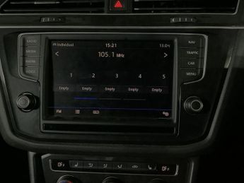 VOLKSWAGEN TIGUAN 2.0 TDI BlueMotion Tech SEL SUV 5dr Diesel DSG 4Motion Euro 6 (s