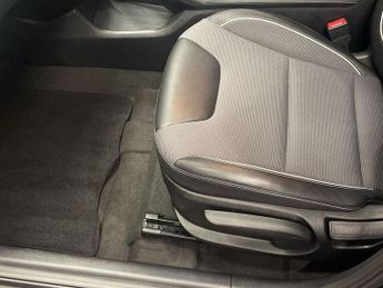 KIA NIRO 64kWh 2 SUV 5dr Electric Auto (201 bhp)