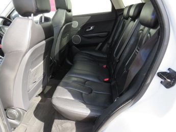 LAND ROVER RANGE ROVER EVOQUE 2.2 SD4 Pure Tech SUV 5dr Diesel Auto 4WD Euro 5 (s/s) (190 ps)