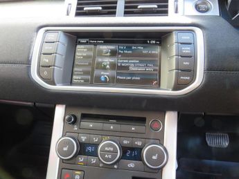 LAND ROVER RANGE ROVER EVOQUE 2.2 SD4 Pure Tech SUV 5dr Diesel Auto 4WD Euro 5 (s/s) (190 ps)