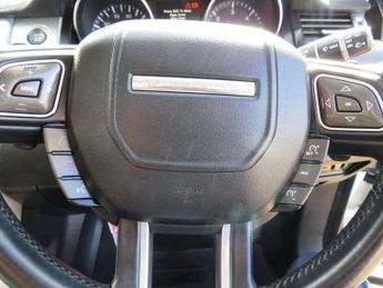 LAND ROVER RANGE ROVER EVOQUE 2.2 SD4 Pure Tech SUV 5dr Diesel Auto 4WD Euro 5 (s/s) (190 ps)
