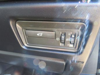 LAND ROVER RANGE ROVER EVOQUE 2.2 SD4 Pure Tech SUV 5dr Diesel Auto 4WD Euro 5 (s/s) (190 ps)