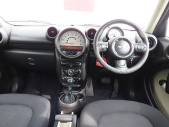 MINI COUNTRYMAN 1.6 One SUV 5dr Petrol Auto Euro 5 (98 ps)