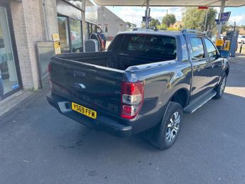FORD RANGER 3.2 TDCi Wildtrak Pickup Double Cab 4dr Diesel Auto 4WD Euro 6 (