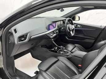 BMW 1 SERIES 1.5 118i M Sport Hatchback 5dr Petrol DCT Euro 6 (s/s) (140 ps)