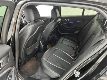 BMW 1 SERIES 1.5 118i M Sport Hatchback 5dr Petrol DCT Euro 6 (s/s) (140 ps)