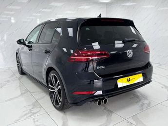 VOLKSWAGEN GOLF 2.0 GTD TDI DSG 5d 182 BHP