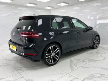 VOLKSWAGEN GOLF 2.0 GTD TDI DSG 5d 182 BHP