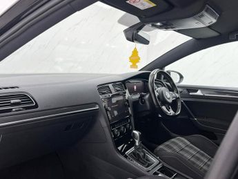 VOLKSWAGEN GOLF 2.0 GTD TDI DSG 5d 182 BHP