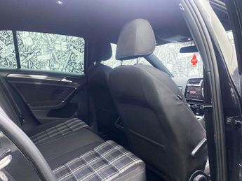 VOLKSWAGEN GOLF 2.0 GTD TDI DSG 5d 182 BHP