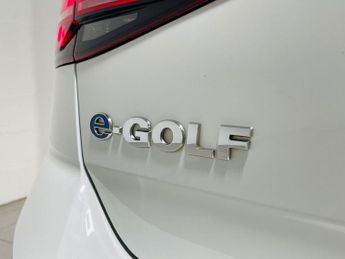 VOLKSWAGEN E-GOLF 35.8kWh e-Golf Hatchback 5dr Electric Auto (136 ps)
