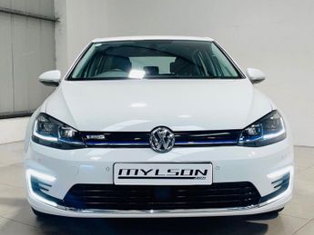 VOLKSWAGEN E-GOLF 35.8kWh e-Golf Hatchback 5dr Electric Auto (136 ps)