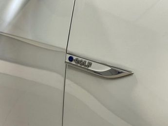 VOLKSWAGEN E-GOLF 35.8kWh e-Golf Hatchback 5dr Electric Auto (136 ps)
