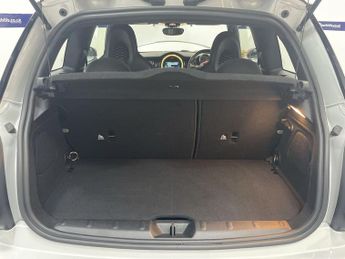 MINI HATCH 1.5 Cooper Sport Hatchback 3dr Petrol Manual Euro 6 (s/s) (136 p
