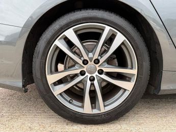AUDI A6 AVANT 2.0 TDI 40 S line Estate 5dr Diesel S Tronic Euro 6 (s/s) (204 p