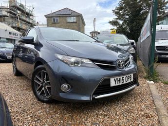 TOYOTA AURIS 1.6 V-Matic Icon Plus Hatchback 5dr Petrol Manual Euro 5 (132 ps