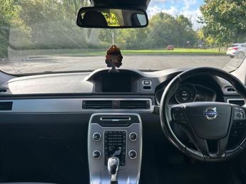 VOLVO V70 1.6 D2 BUSINESS EDITION 5d 113 BHP