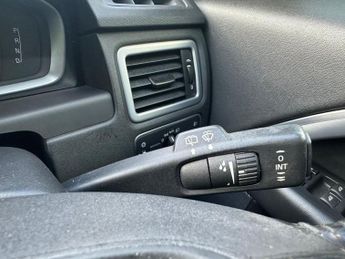 VOLVO V70 1.6 D2 BUSINESS EDITION 5d 113 BHP