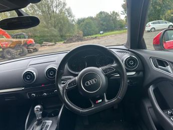 AUDI A3 1.6 TDI S line Sportback 5dr Diesel S Tronic Euro 5 (s/s) (105 p