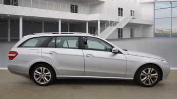 MERCEDES-BENZ E-CLASS 2.1 E220 CDI BlueEfficiency Avantgarde Estate 5dr Diesel G-Troni