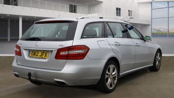MERCEDES-BENZ E-CLASS 2.1 E220 CDI BlueEfficiency Avantgarde Estate 5dr Diesel G-Troni